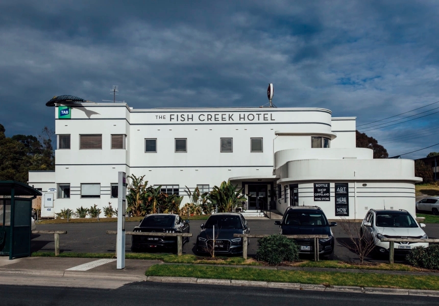 Fish Creek Hotel
