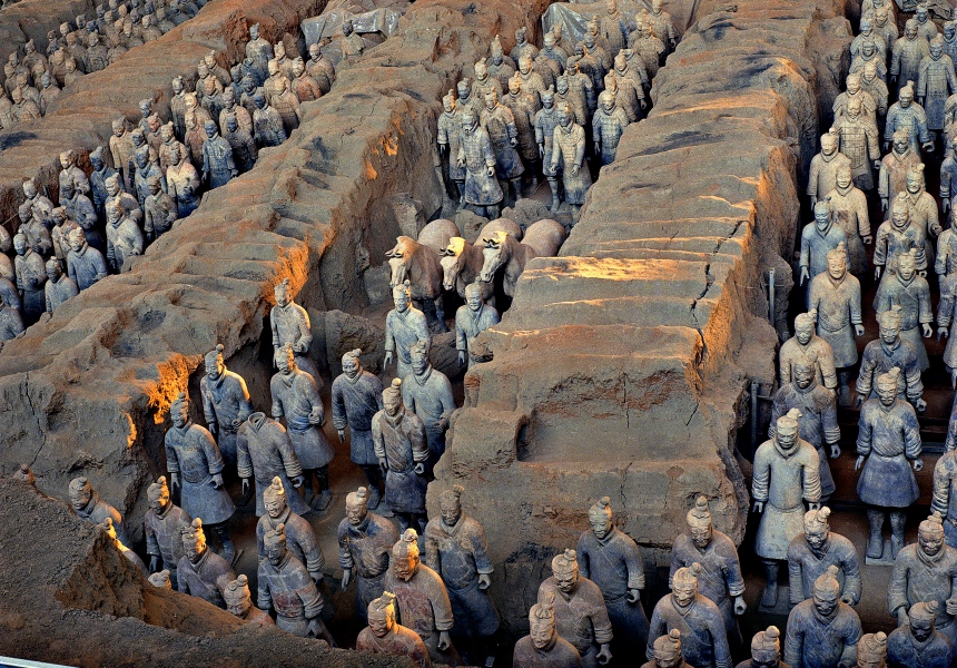 CHINESE <em>The terracotta army</em> Qin dynasty (221-206 BCE) (detail) Earthenware (terracotta) Emperor Qin Shihuang’s Mausoleum, Xi’an
