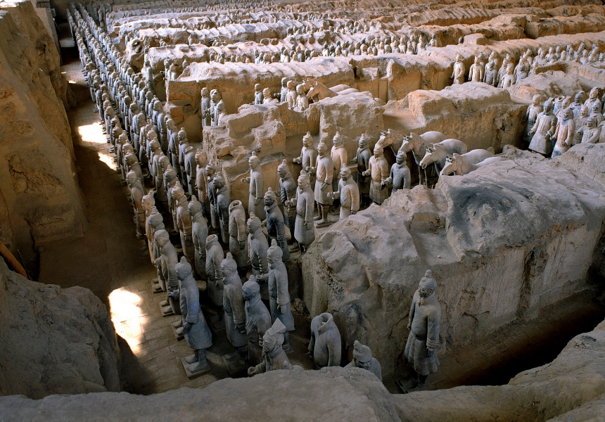 CHINESE <em>The terracotta army</em> Qin dynasty (221-206 BCE) (detail) Earthenware (terracotta) Emperor Qin Shihuang’s Mausoleum, Xi’an
