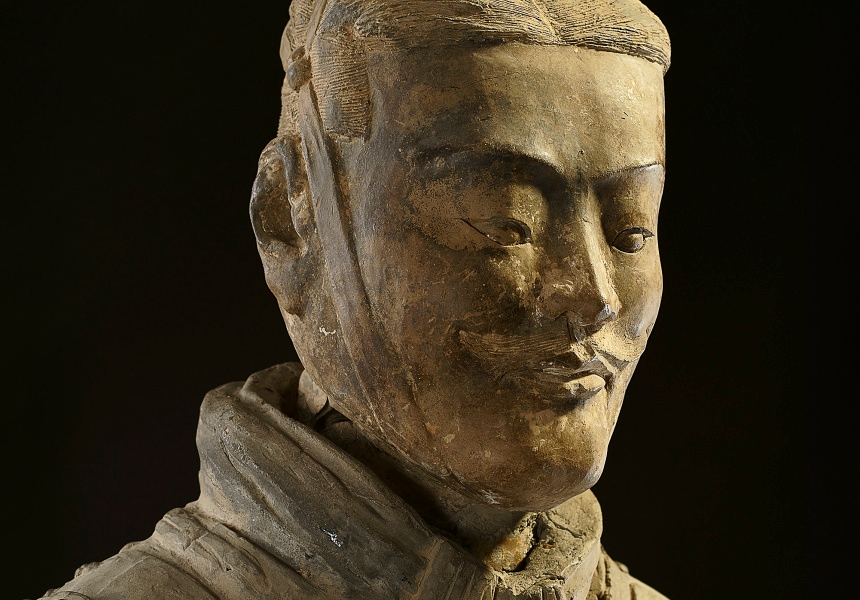 CHINESE
<em>Armoured military officer</em>
Qin dynasty 221–207 BCE (detail)
earthenware
190.0 x 56.0 x 58.0 cm
Emperor Qin Shihuang’s Mausoleum
Site Museum, Xi’an (002758)
