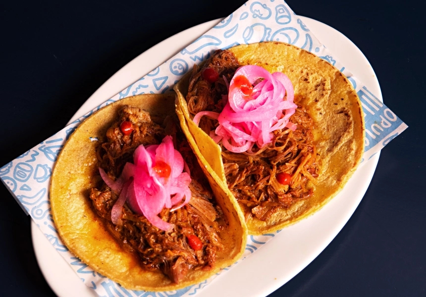 Cochinita pibil, La Popular Taqueria
