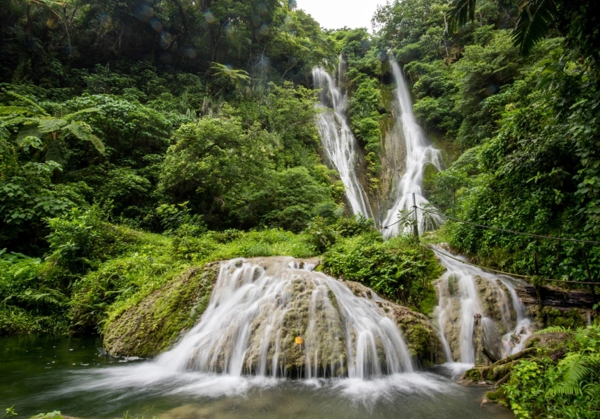 Mele Cascades, Efate
