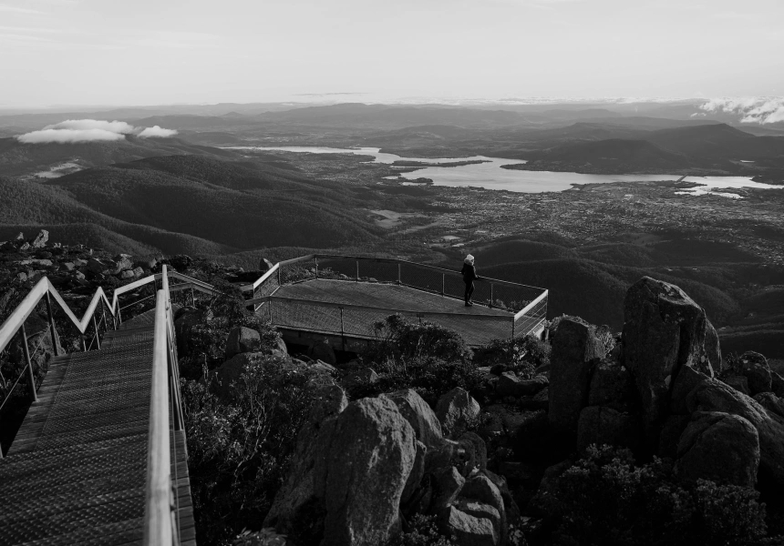 Walk on kunanyi, Hobart
