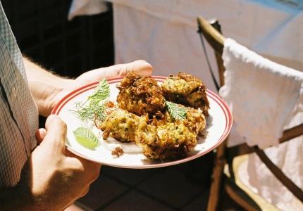 <p>Ella Mittas's zucchini fritters</p>
